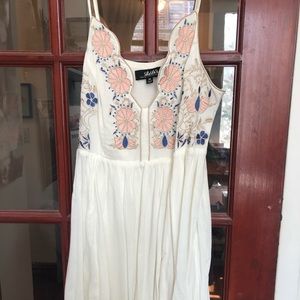 Lulu’s | White Summer Mini Dress